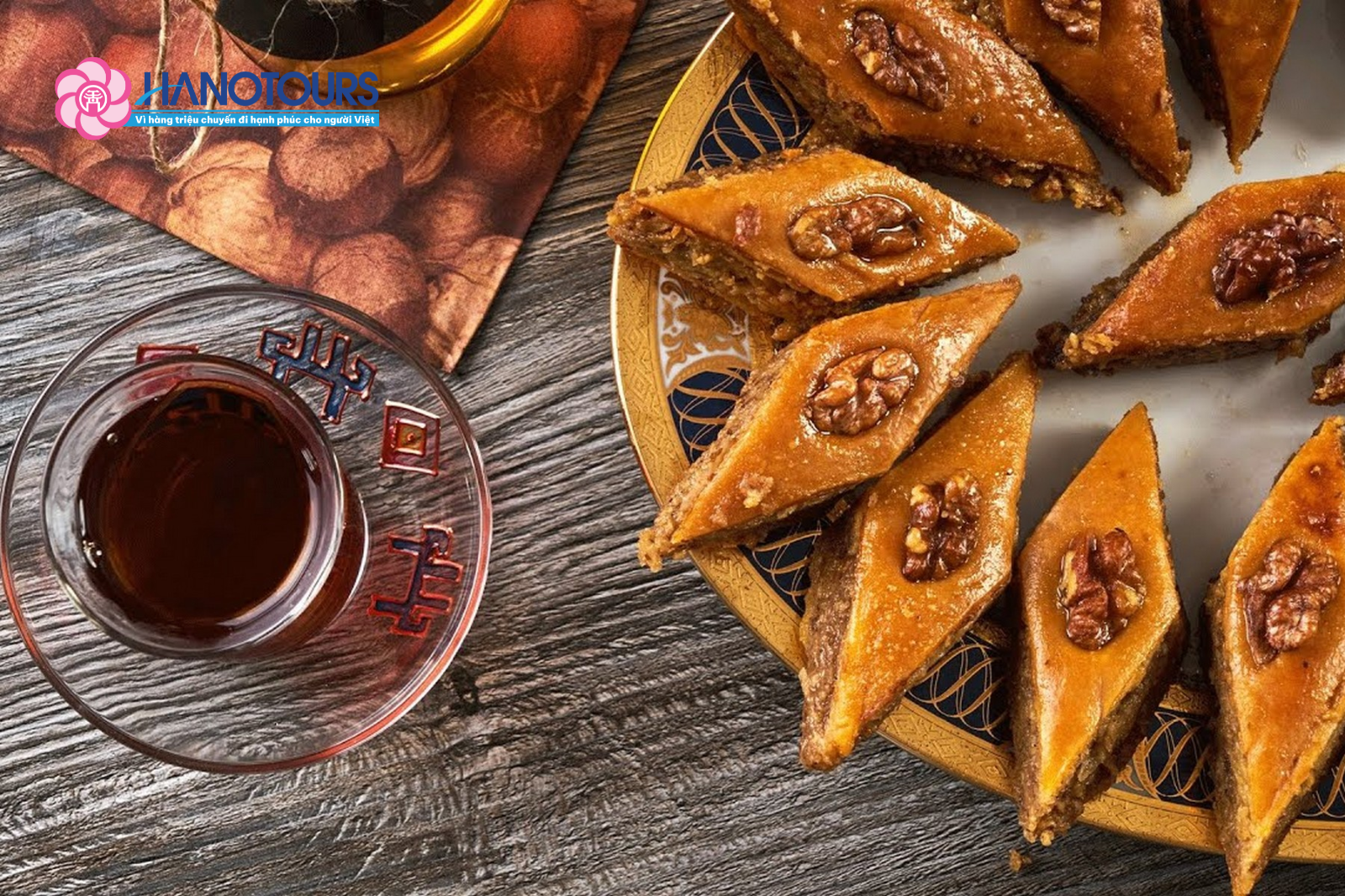 Bánh ngọt Baklava truyền thống Azerbaijan