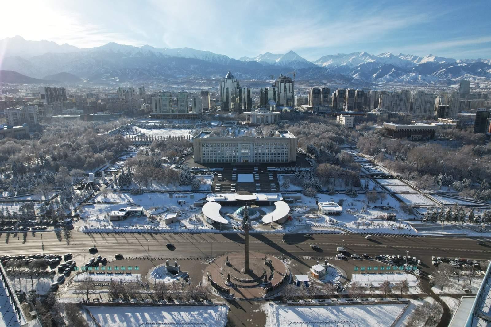 Mùa đông biến Kazakhstan thành miền tuyết trắng giữa lòng Trung Á