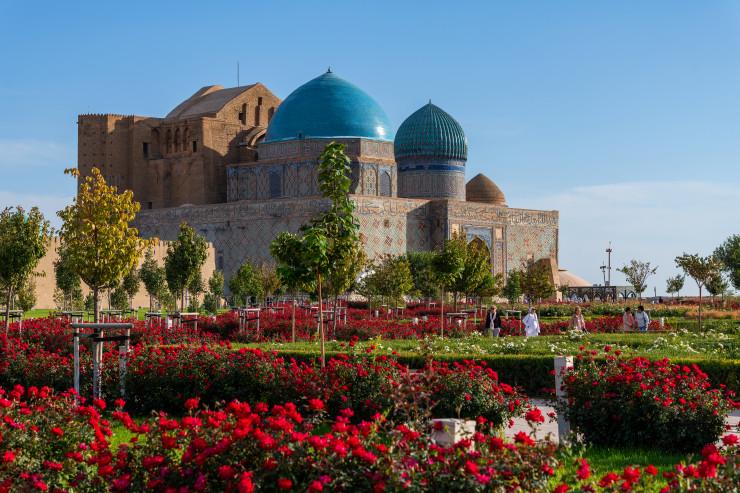 Chọn mùa đẹp để cảm nhận trọn vẹn nét cổ kính của Turkistan