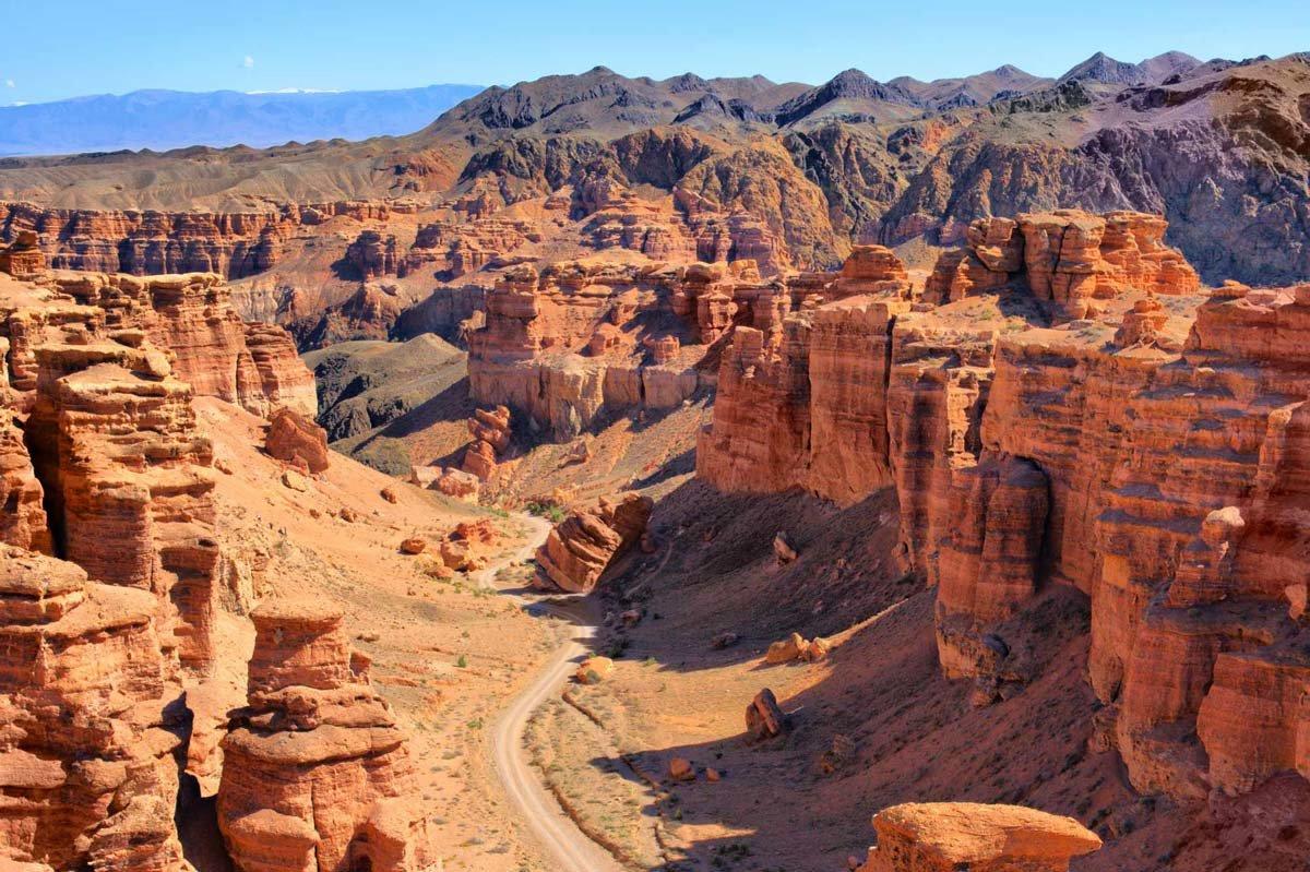Charyn Canyon phô diễn những tuyệt tác đá giữa miền hoang dã Kazakhstan