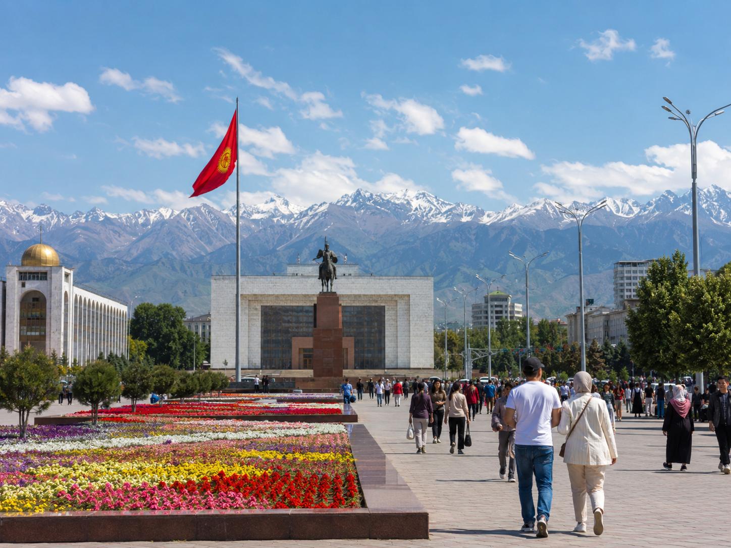 Du lịch Bishkek Kyrgyzstan qua bốn mùa với cảnh quan thành phố và dãy núi Thiên Sơn