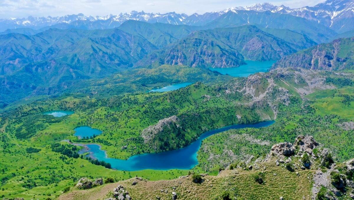 Vẻ đẹp hồ Sary-Chelek Kyrgyzstan với làn nước xanh biếc, những cánh rừng tự nhiên và cảnh quan núi non