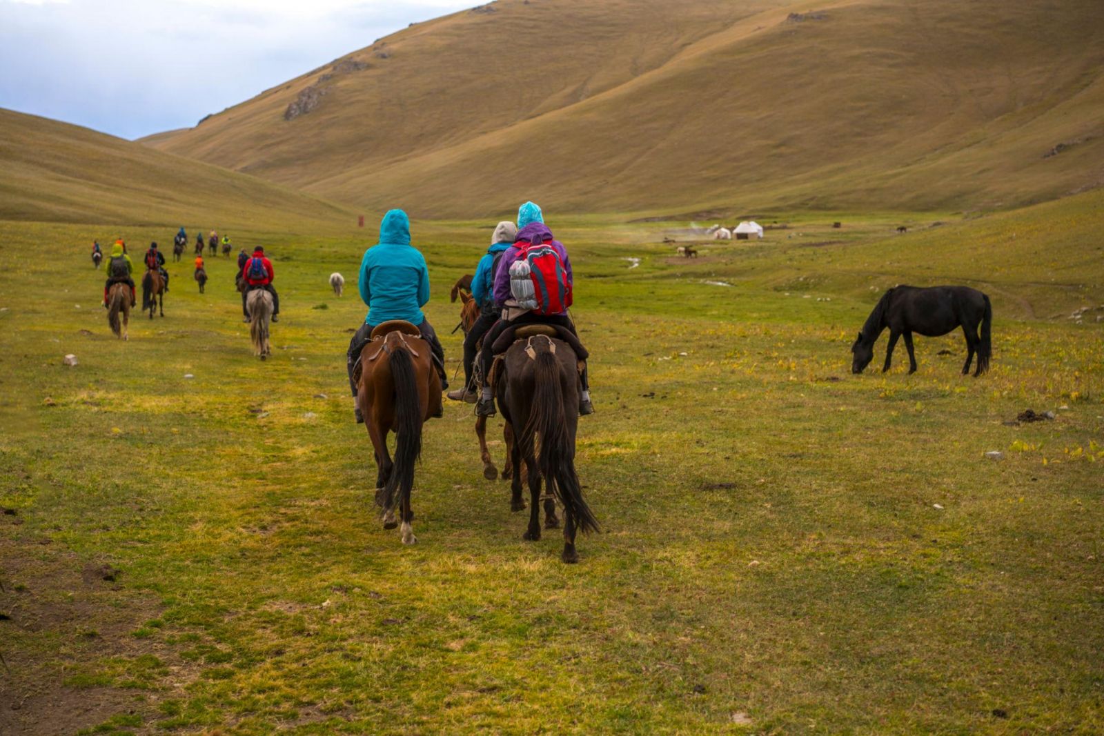 Chạm vào Kyrgyzstan qua những trải nghiệm đậm chất du mục