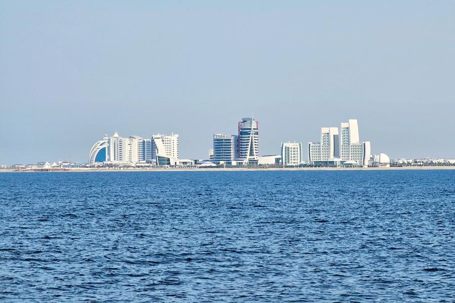 Khám phá Türkmenbaşy để tận hưởng cảnh sắc biển Caspi và một góc Turkmenistan mang đậm hơi thở miền duyên hải