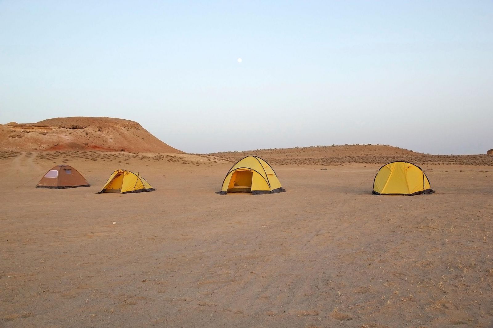 Một hành trình qua Karakum mang đến cảm giác tự do giữa biển cát mênh mông và thiên nhiên hoang sơ của Turkmenistan