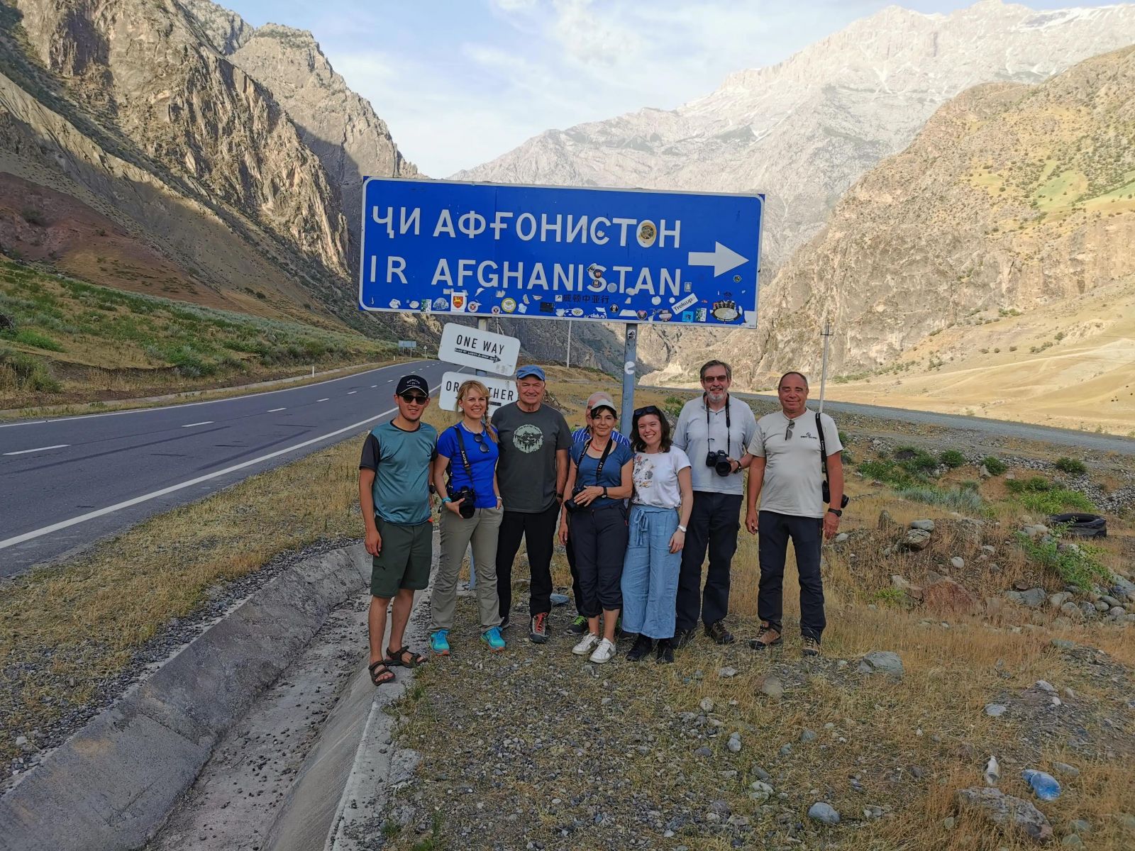 Dự trù chi phí hợp lý giúp hành trình Tajikistan chủ động hơn từ những thành phố lớn đến các vùng núi xa xôi