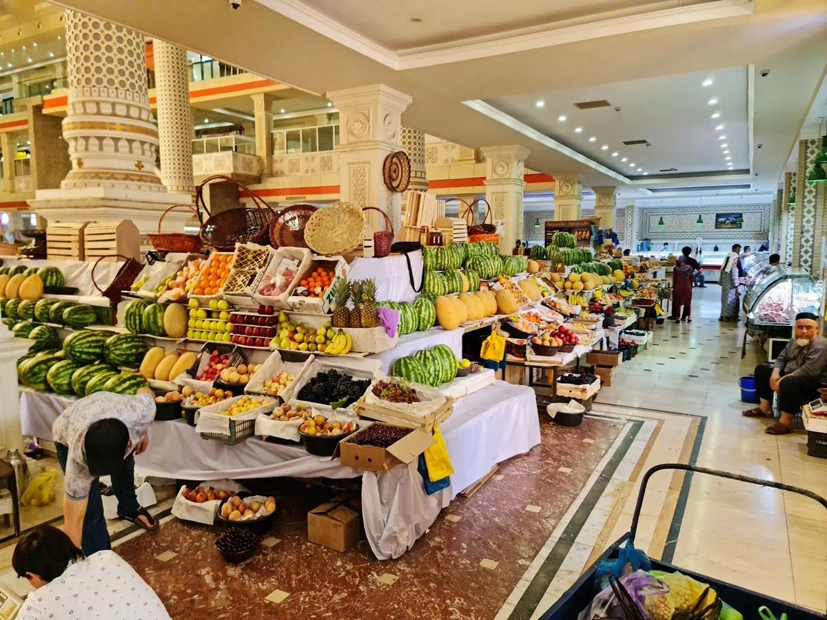 Một vòng chợ Mehrgon là dịp cảm nhận hương vị, sắc màu và nhịp sống thường ngày đầy sinh động của người dân Dushanbe