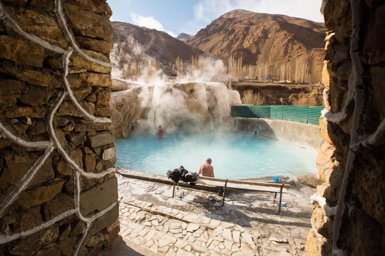 Một hành trình qua Wakhan mang đến những trải nghiệm khó quên giữa núi cao, di tích cổ và nhịp sống bình dị nơi biên giới Tajikistan