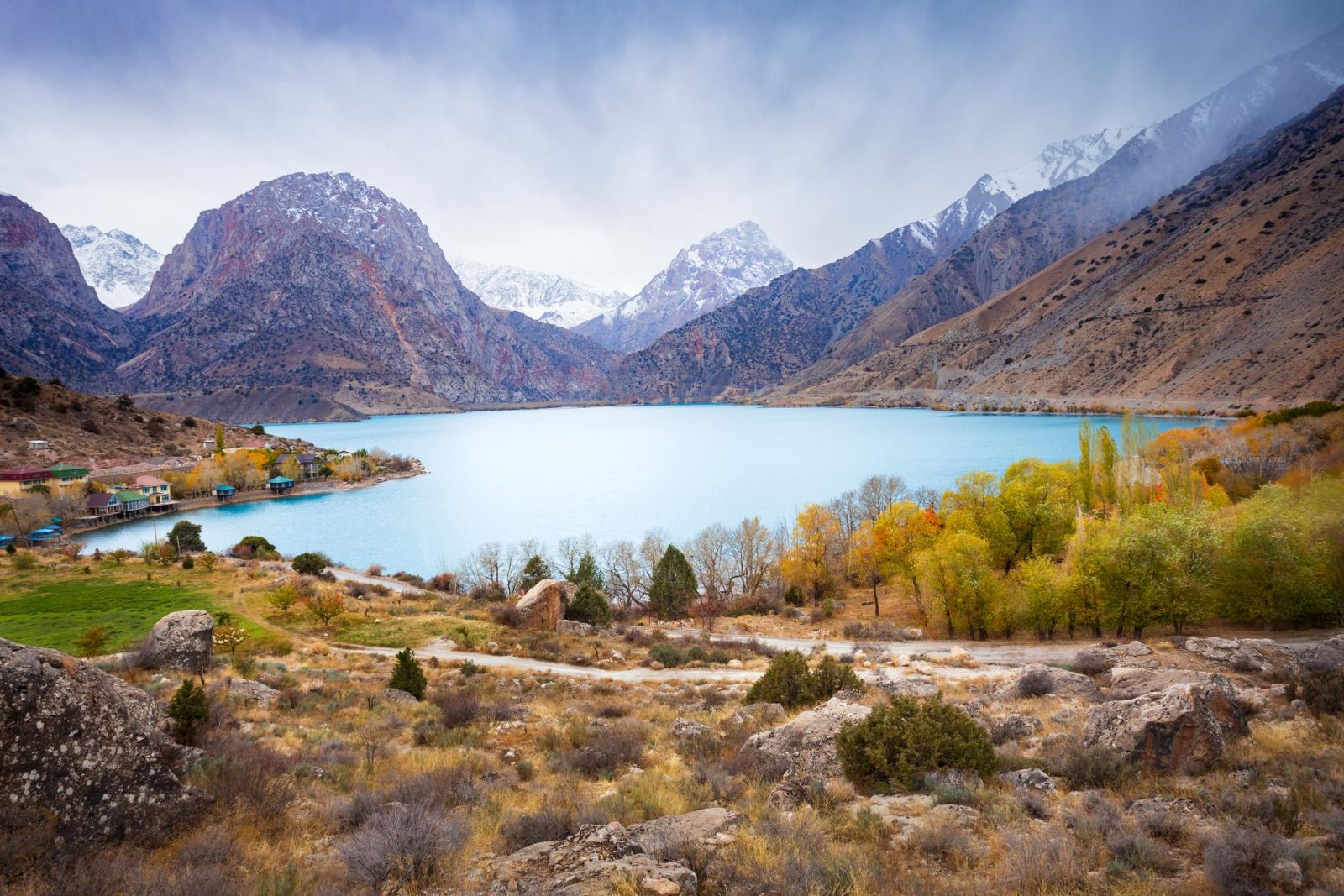Chọn đúng mùa sẽ giúp hành trình Tajikistan trọn vẹn hơn giữa núi cao, hồ xanh và những cung đường ngoạn mục