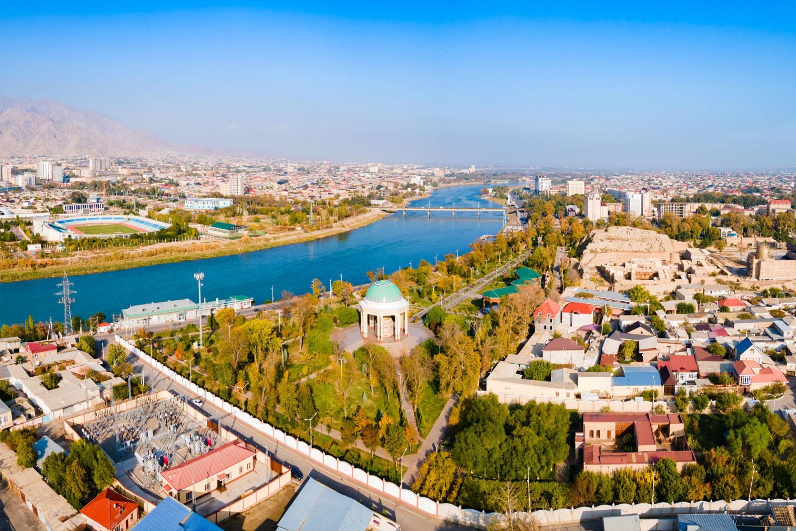 Khujand lưu giữ những lớp lịch sử lâu đời giữa nhịp sống sôi động bên dòng Syr Darya