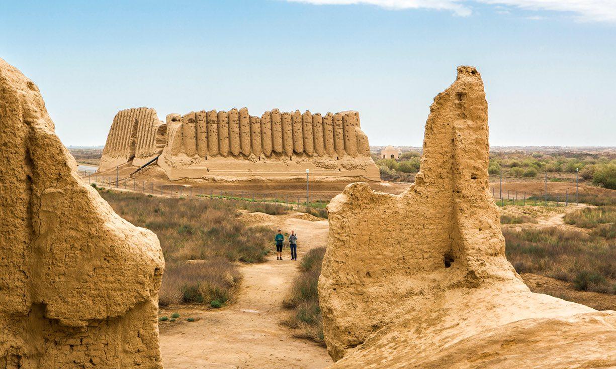 Trải nghiệm Turkmenistan để cảm nhận một Trung Á khác biệt qua thành phố trắng, di sản cổ và những miền thiên nhiên rộng lớ