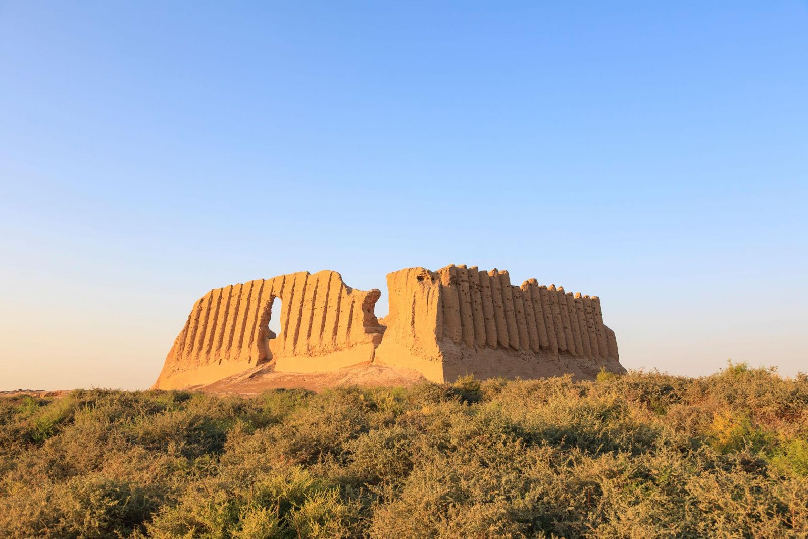 Thành phố cổ Merv Turkmenistan với những di tích kiến trúc lâu đời trên Con đường Tơ lụa