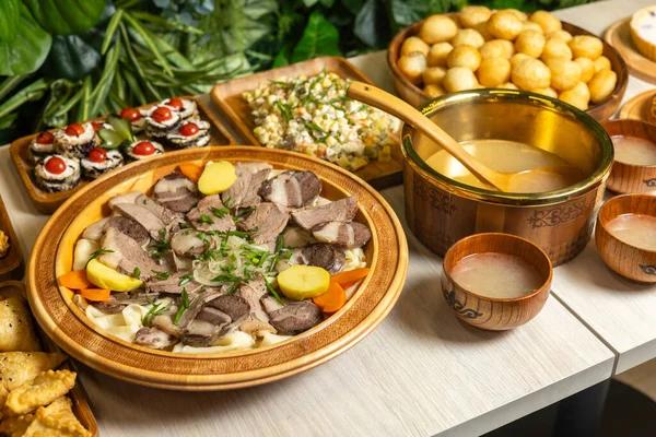 Nếm trọn Kazakhstan qua những hương vị đặc trưng của thảo nguyên