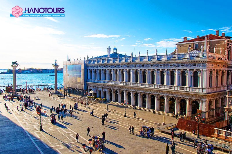 Quảng trường Piazza St. Marco Basilica