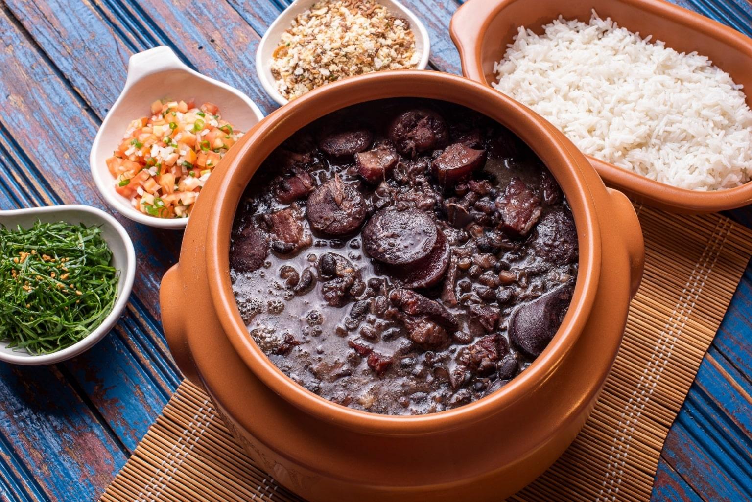 Ẩm thực Brazil đánh thức vị giác bằng những hương vị nồng nàn, mang theo sự ấm áp và phóng khoáng của đất nước Nam Mỹ
