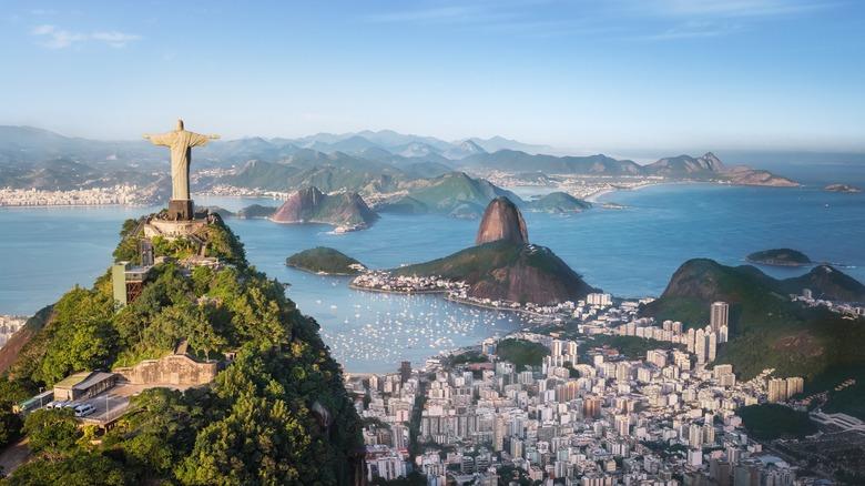 Brazil khiến mỗi hành trình trở nên đáng nhớ bằng vẻ đẹp phóng khoáng của thiên nhiên và sức sống rực rỡ trong từng thành phố