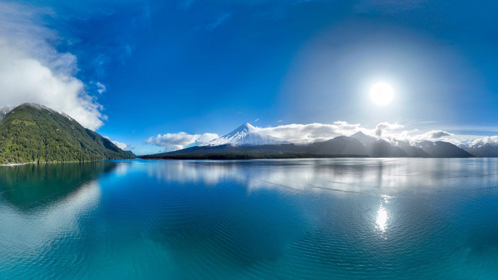 Puerto Varas mở ra bức tranh miền hồ thơ mộng, nơi thiên nhiên hùng vĩ hòa cùng nét kiến trúc duyên dáng của miền nam Chile