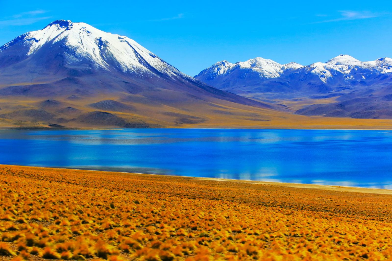 San Pedro de Atacama dẫn lối đến những kỳ quan hoang mạc, nơi thiên nhiên tạo nên vẻ đẹp siêu thực giữa vùng đất khô hạn của Chile