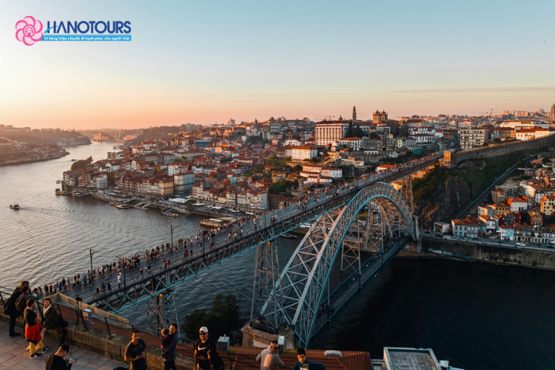 Porto - Thành phố lớn thứ hai của Bồ Đào Nha