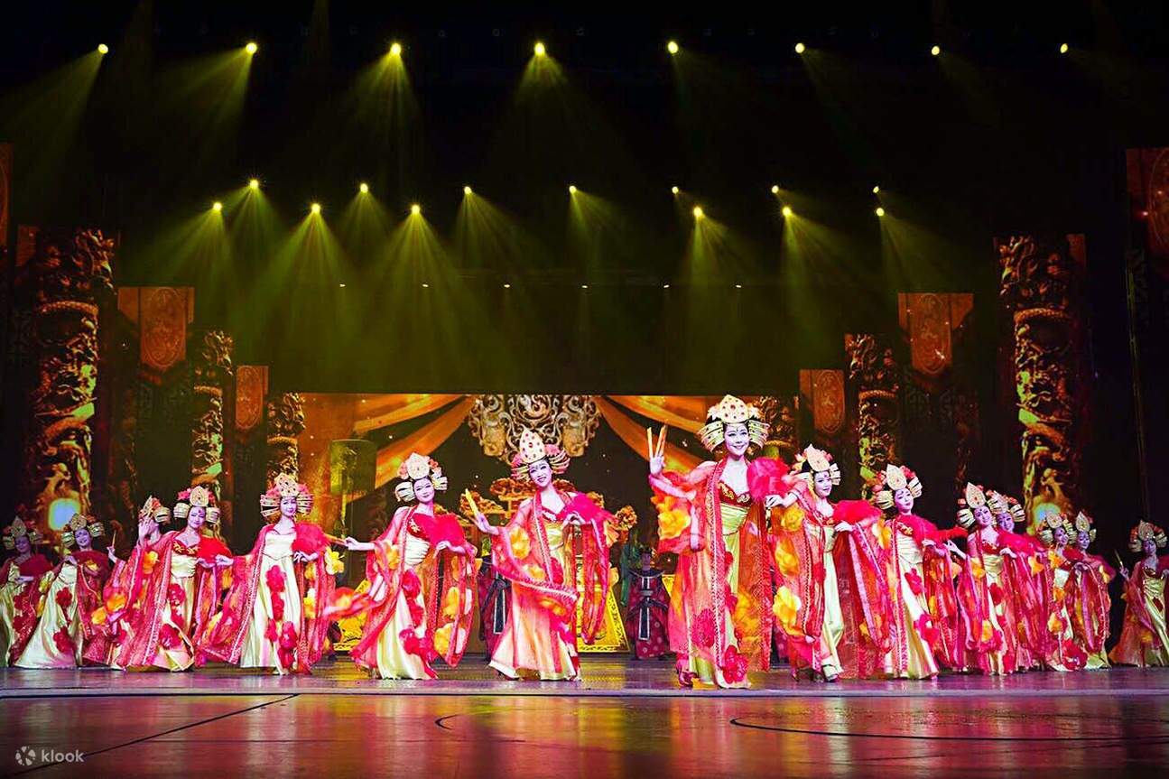 Show Tống Thành Thiên Cổ Tình Hàng Châu là chương trình nghệ thuật đặc sắc tái hiện lịch sử và văn hóa Trung Hoa