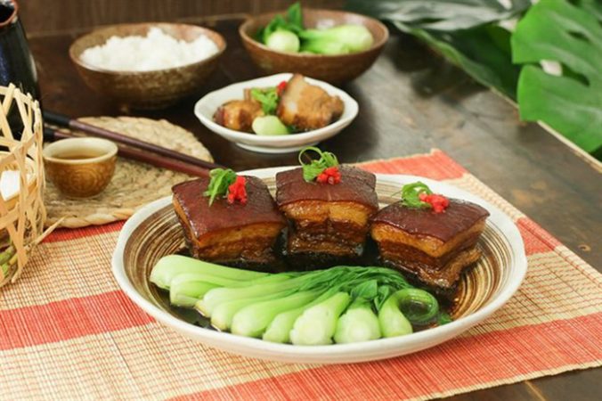 Thịt kho Đông Pha là món đặc sản nổi tiếng của Hàng Châu, Trung Quốc