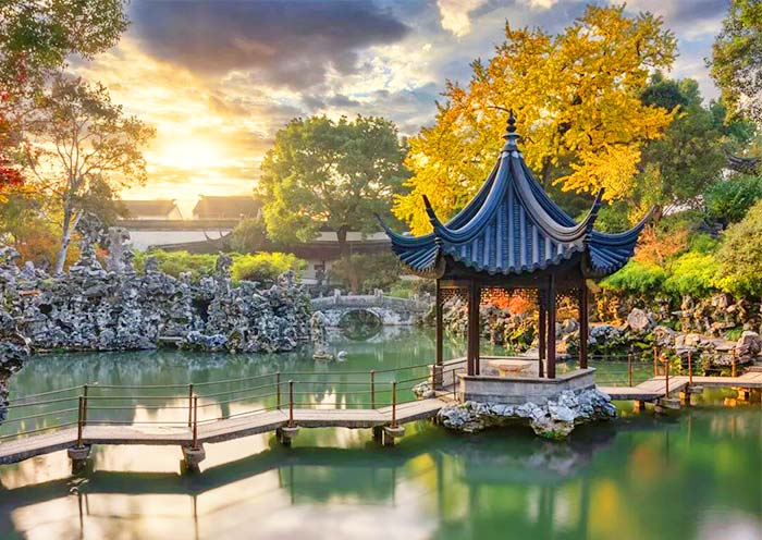 Sư Tử Lâm là một trong những khu vườn cổ nổi tiếng, đặc trưng cho vẻ đẹp cổ kính của Tô Châu, Trung Quốc.
