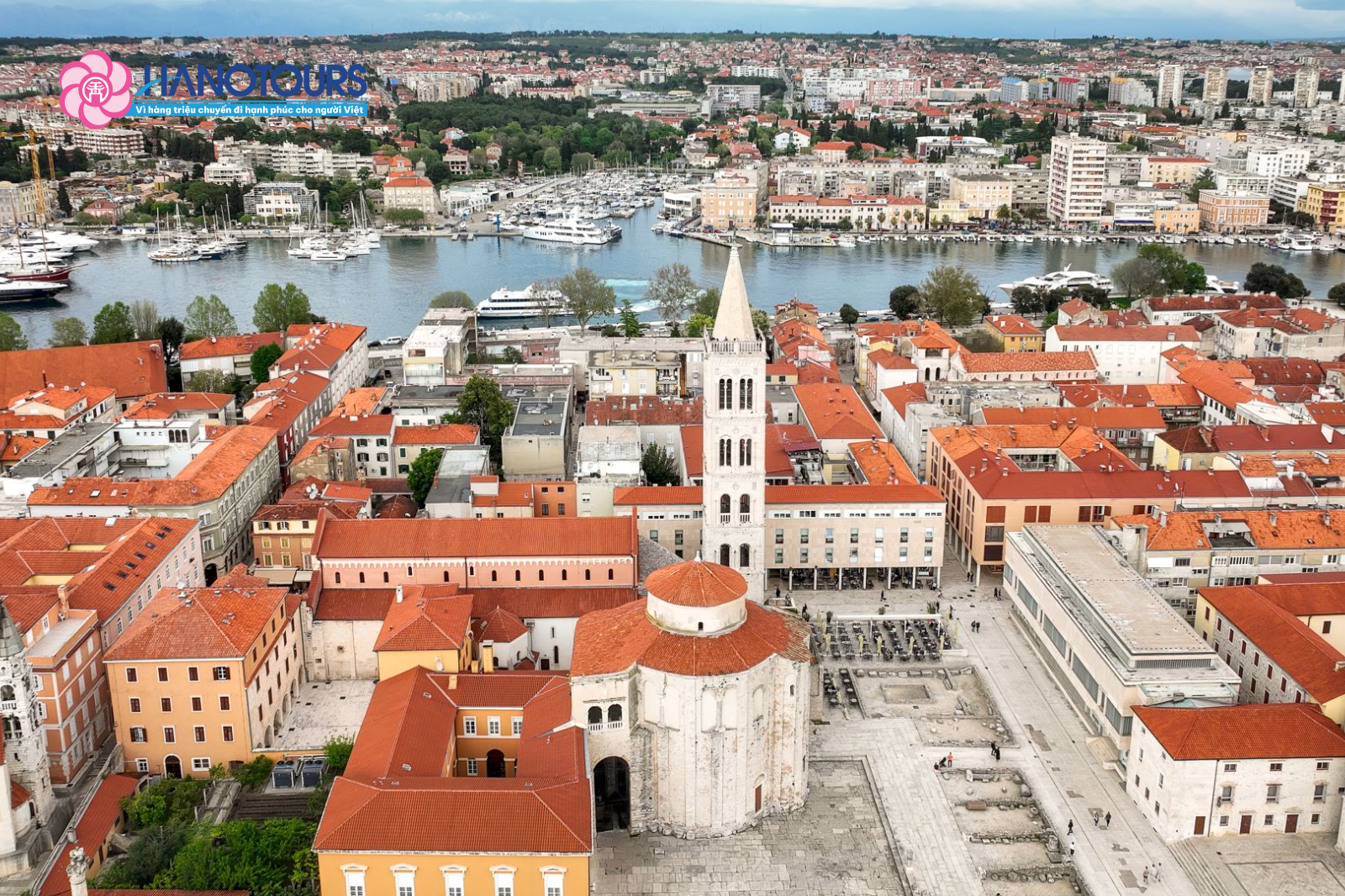 Khu phố cổ Zadar - Nơi hòa trộn nét cổ kính trầm mặc và nhịp sống hiện đại rộn ràng