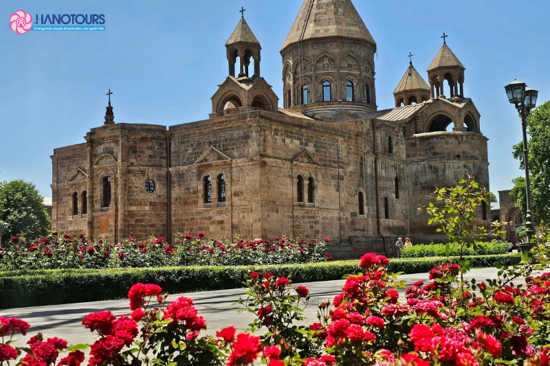 Echmiadzin – Kinh đô tâm linh của Armenia