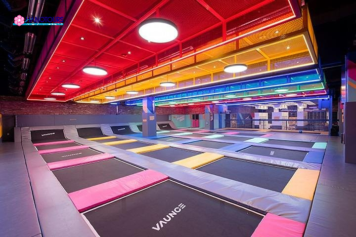 Vaunce Adventure Gangnam Trampoline là công viên trampoline lớn tại Seoul