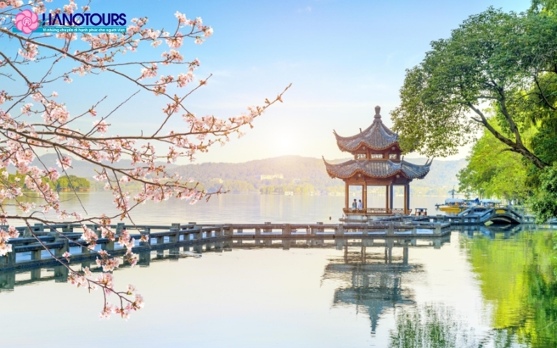 Tây Hồ (Hàng Châu) – Viên ngọc quý của Chiết Giang