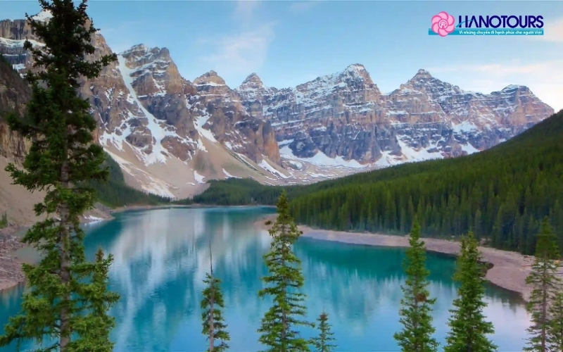 Hồ Louise (Lake Louise)