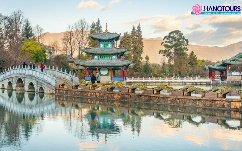 Trang phục phù hợp