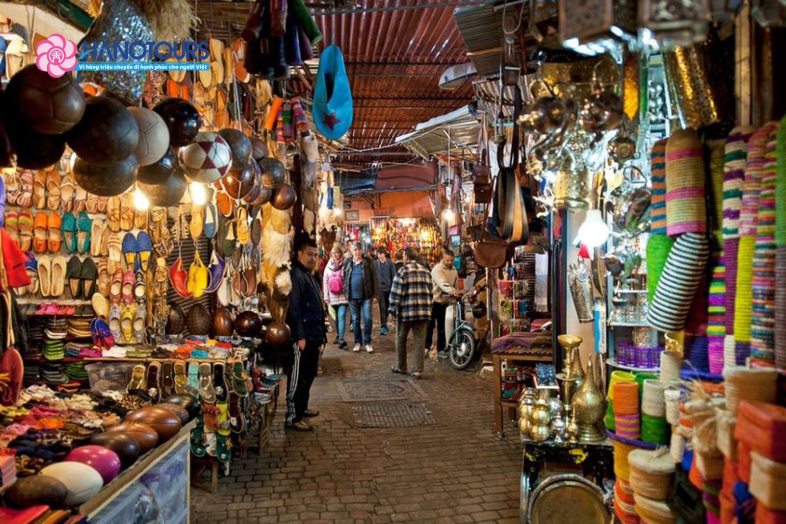 Chợ truyền thống Taza Bazaar