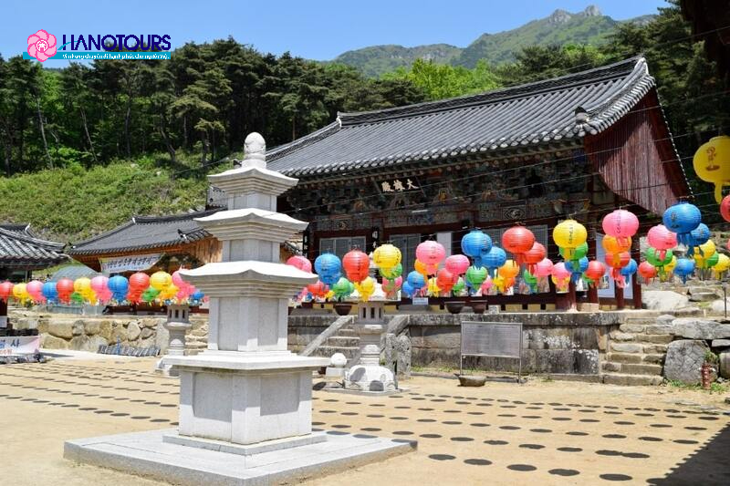 Chùa Yugasa - nơi du khách có thể khám phá văn hóa Phật giáo của Hàn Quốc