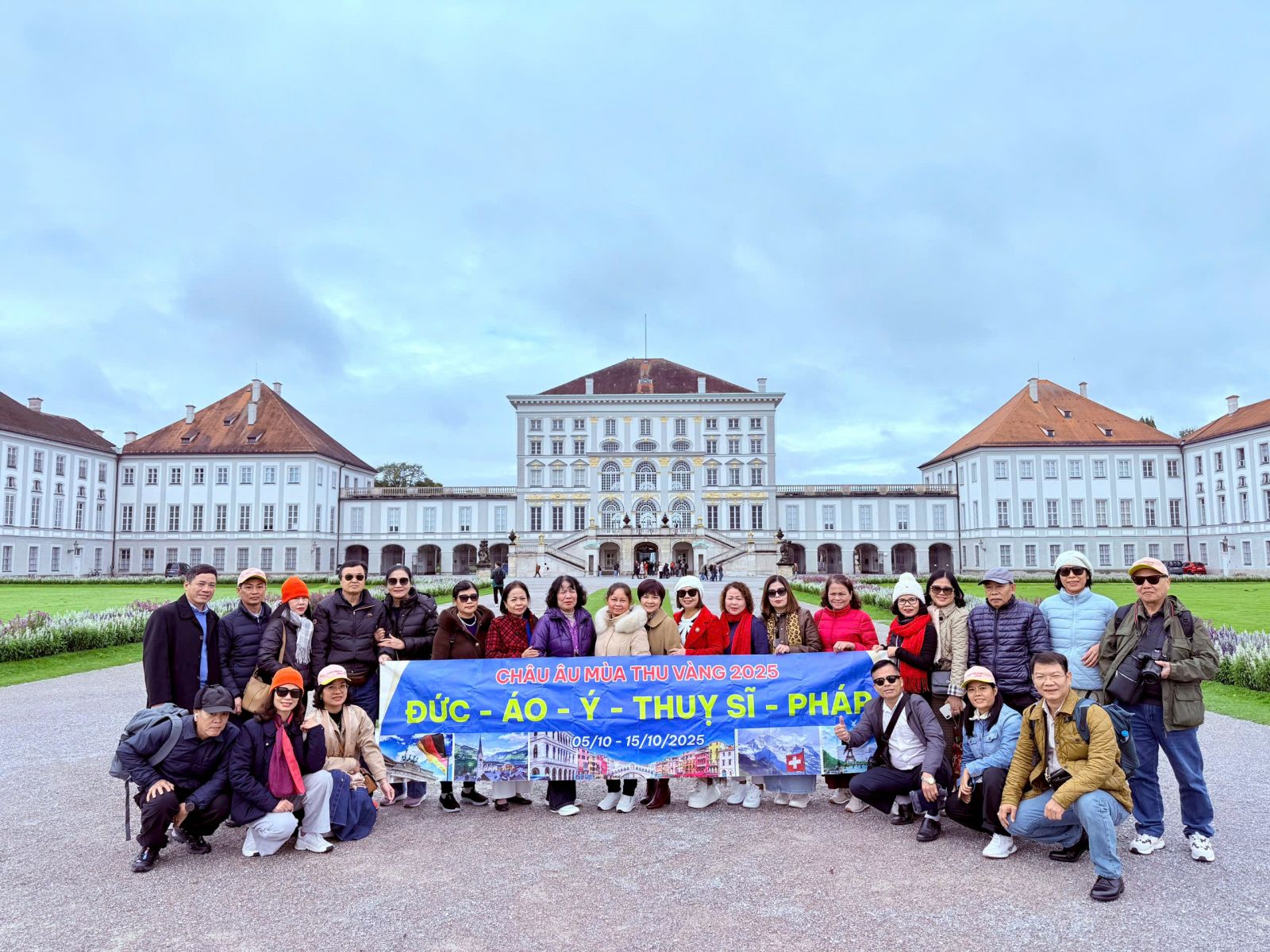 Đoàn khách du lịch châu Âu của Hanotours