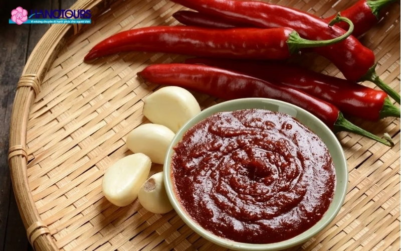 Gochujang là một gia vị đặc trưng của ẩm thực Hàn Quốc