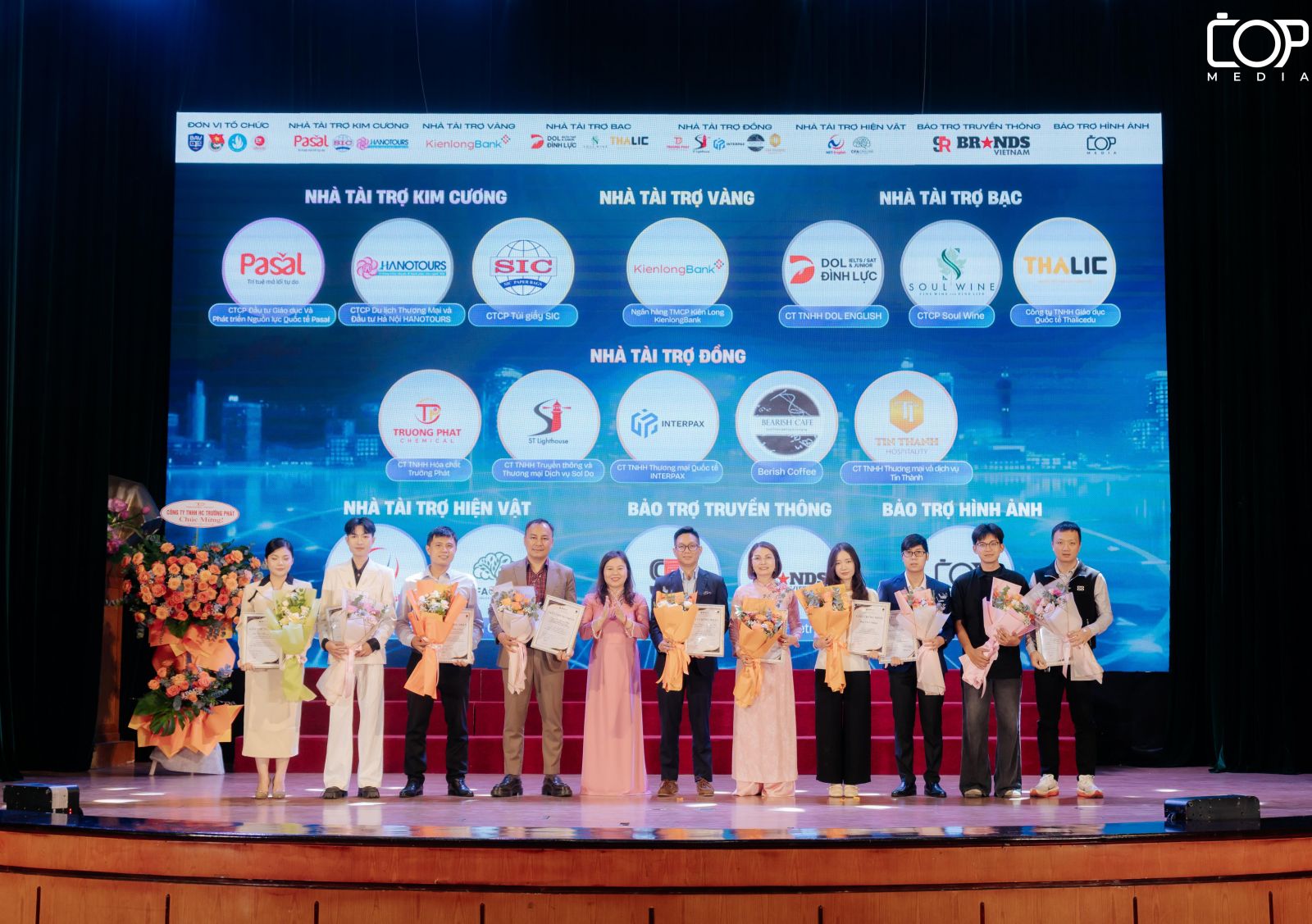 Hanotours vinh dự là nhà tài trợ kim cương của cuộc thi Chìa khóa thành công 2025