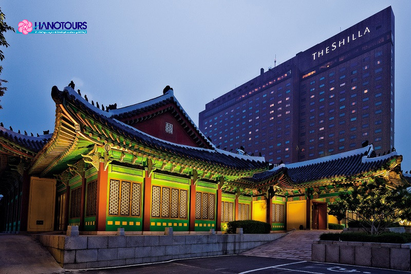 Khách sạn The Shilla nằm ngay tại trung tâm thủ đô Seoul