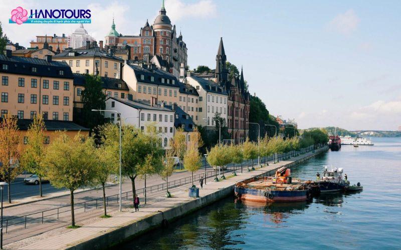 Thủ đô Stockholm được bao quanh bởi rất nhiều con sông và hồ nước lớn