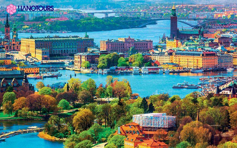 Thành phố Stockholm nằm ở phía Đông của Thụy Điển