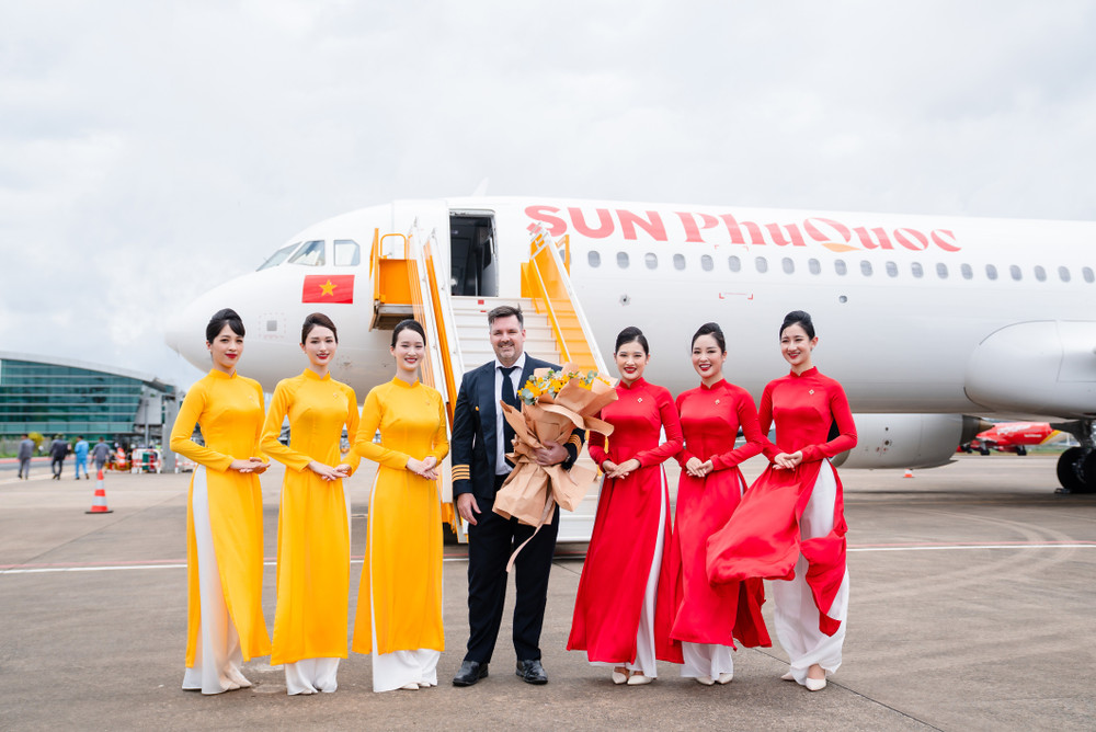 Sun PhuQuoc Airways đã đón chiếc máy bay đầu tiên về sân bay Phú Quốc hôm 10/8/2025