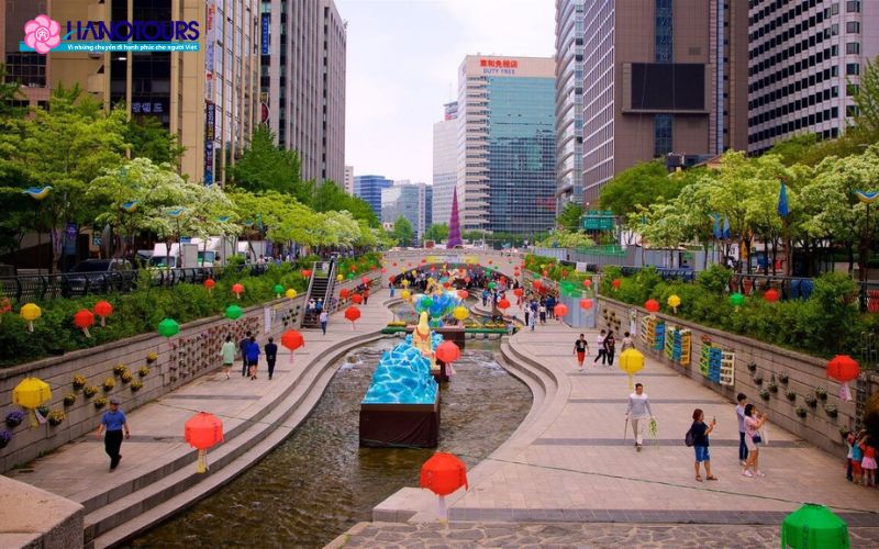 Những lưu ý quan trọng khi du lịch suối Cheonggyecheon