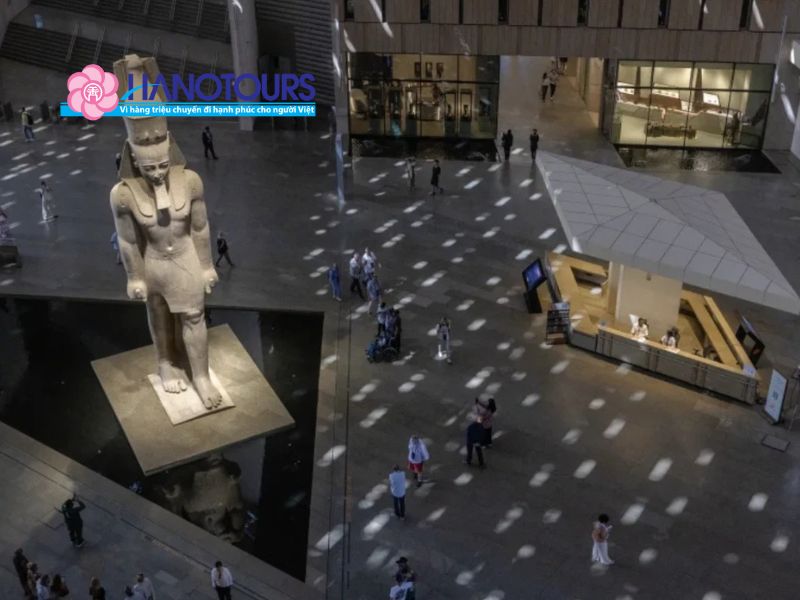 Dịch vụ chuyên nghiệp và đội ngũ hướng dẫn viên tận tâm