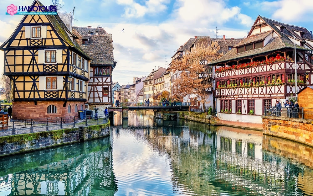 Thành phố Strasbourg là thủ phủ của vùng Grand Est ở miền Đông Bắc nước Pháp