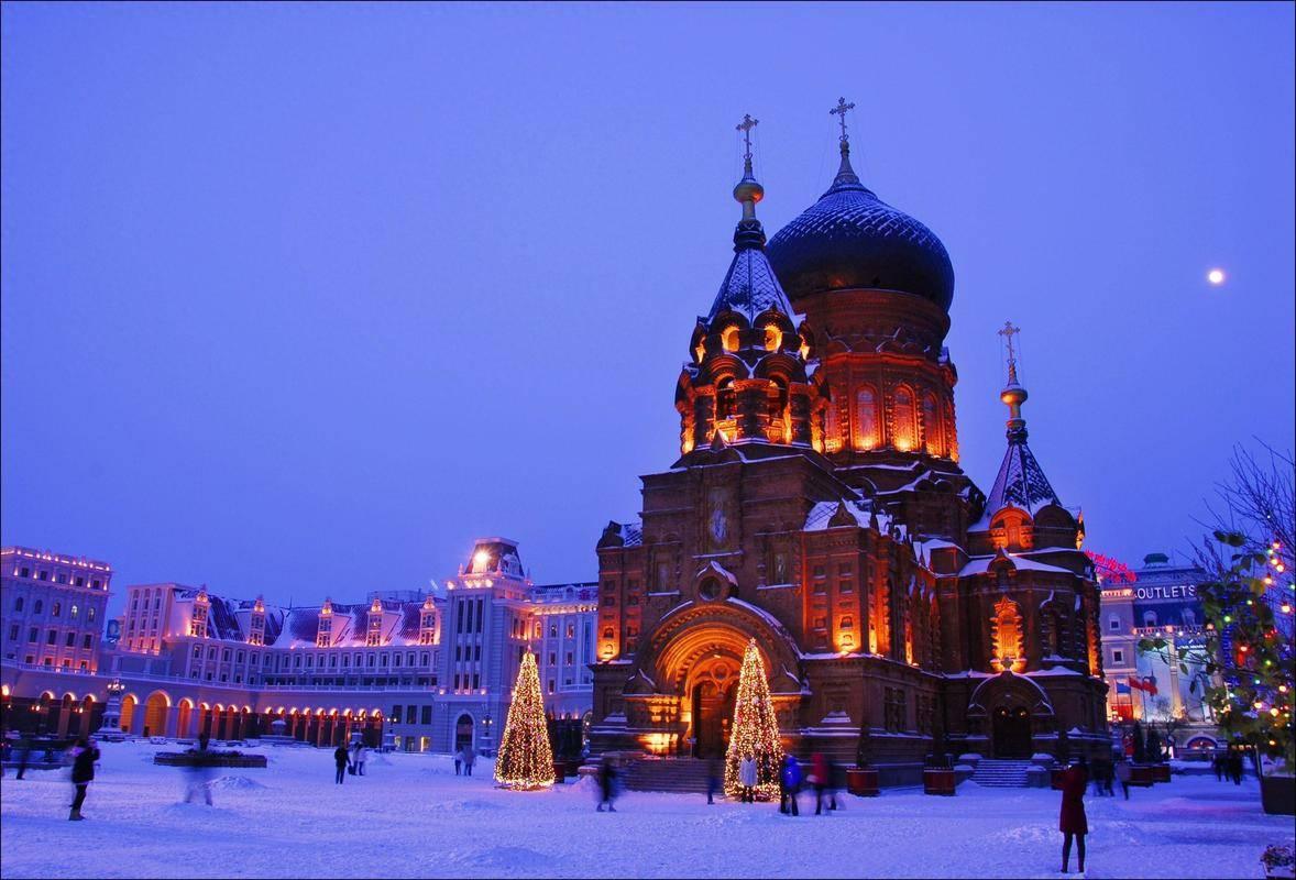 Check-in Nhà thờ Saint Sophia giữa mùa đông Cáp Nhĩ Tân, lưu lại khoảnh khắc mái vòm cổ kính nổi bật giữa nền tuyết trắng