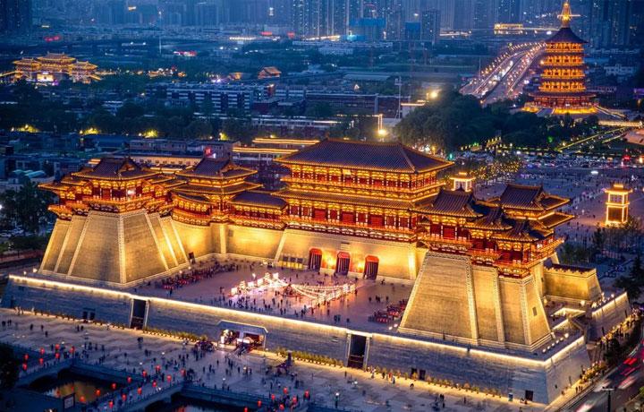 Thành cổ Lạc Dương – không gian cổ kính giữa lòng cố đô, nơi những con phố, mái ngói và công trình xưa gợi lại vẻ đẹp của một thời lịch sử huy hoàng