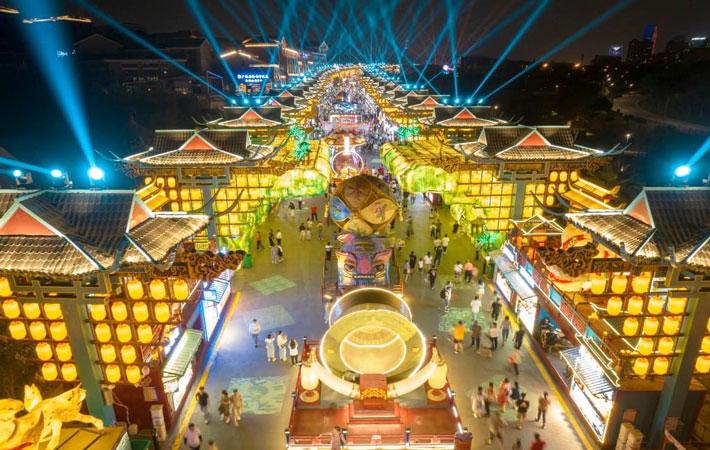 Nam Ninh Chi Dạ – không gian giải trí rực rỡ về đêm, nơi ánh sáng, ẩm thực và những màn trình diễn văn hóa tạo nên một Nam Ninh đầy sôi động