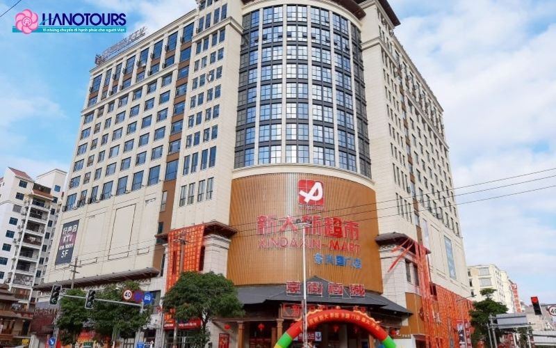 Siêu thị Bách Hội