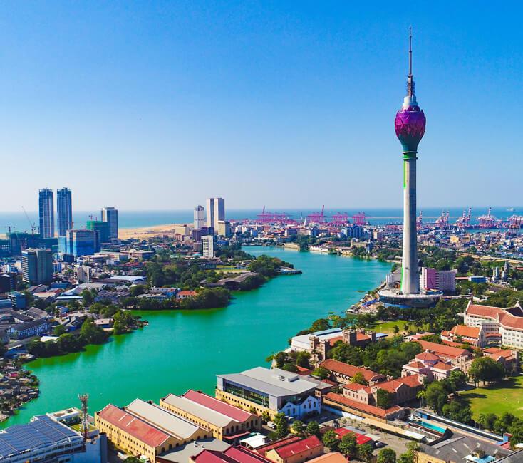 Colombo là thành phố sôi động của Sri Lanka với những công trình hiện đại, dấu ấn kiến trúc cổ và nhịp sống ven biển đặc trưng