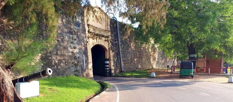 Fort Frederick tại Trincomalee là pháo đài cổ mang dấu ấn kiến trúc thuộc địa và lịch sử giao thoa giữa nhiều thế lực châu Âu tại Sri Lanka